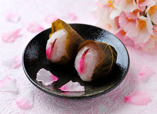 Tháng 4-Sakuramochi